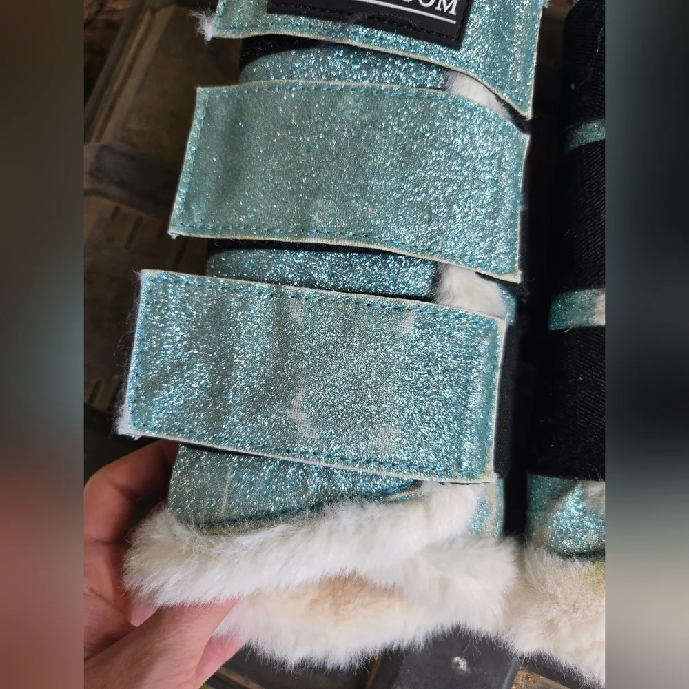 Equestroom Brushing Boots - Blue Glitter! - Picture 5 of 9
